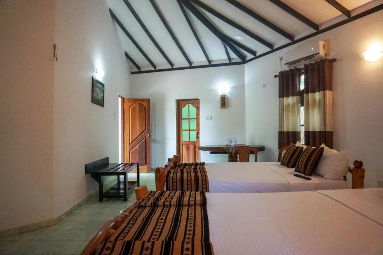 Kodigahawewa Forest Resort Тисамахарама Екстериор снимка