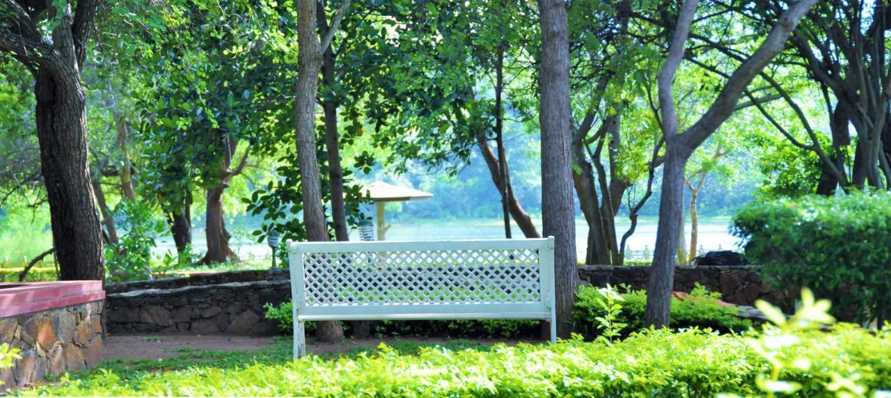 Kodigahawewa Forest Resort Тисамахарама Екстериор снимка