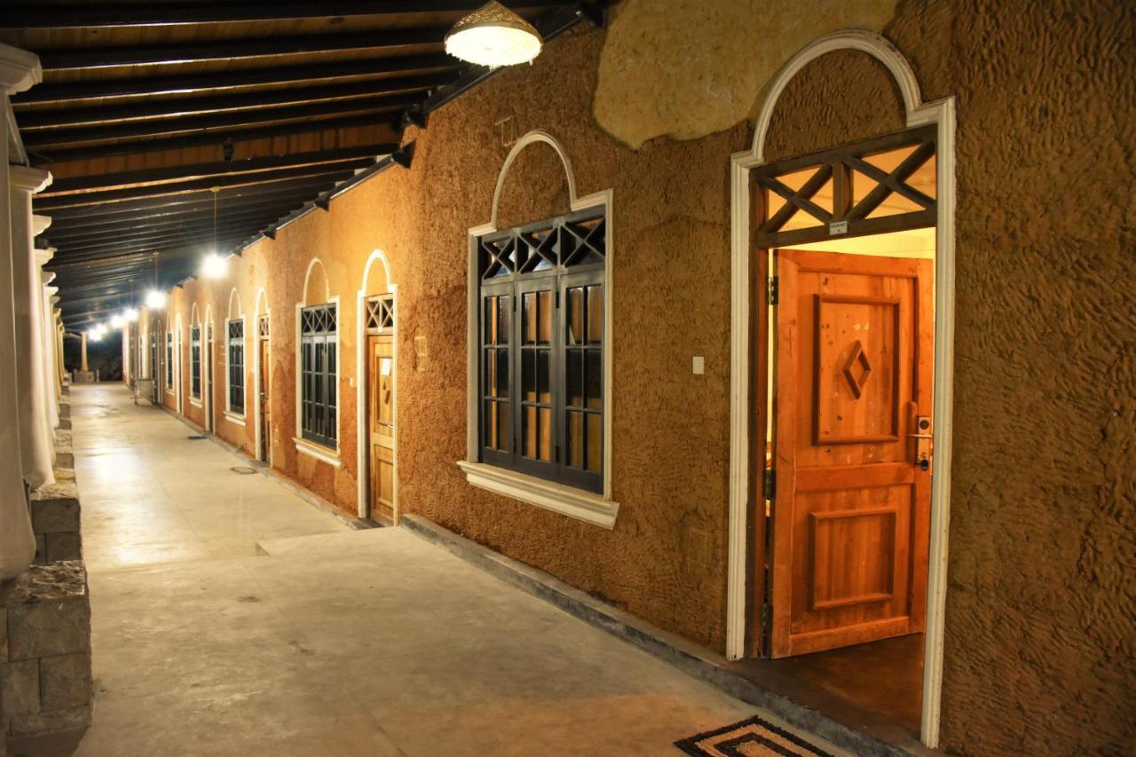 Kodigahawewa Forest Resort Тисамахарама Екстериор снимка